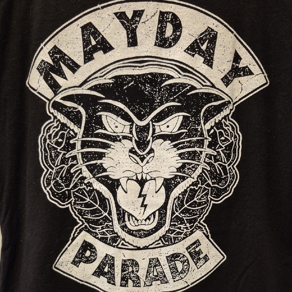 Rare Mayday Parade Charity Band Tee Black S NWOT Pop Punk